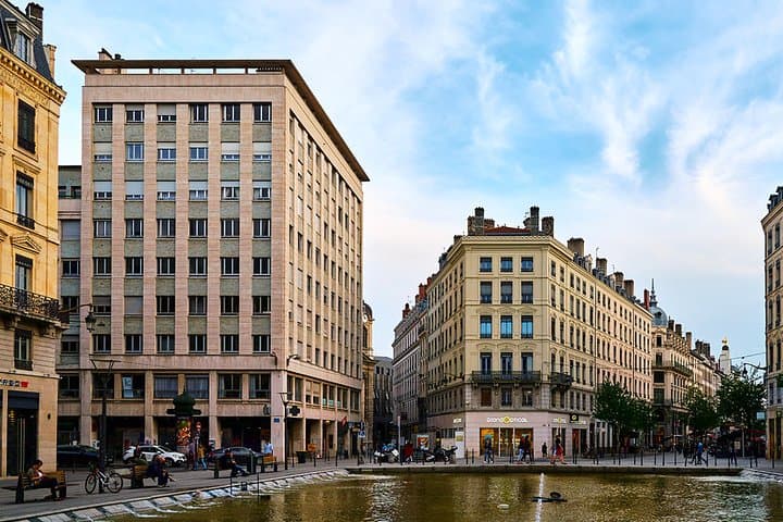 Private 4-hour Walking Tour of Lyon with official tour guide