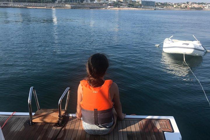 Cascais Private Sailing 2h Cruise with a drink