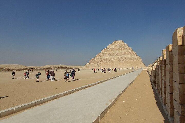Private Tour to the Pyramids of Giza, Djoser and Dahshour