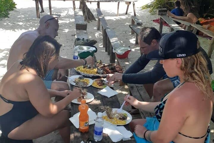 Private Full-day Safari Blue Trip with Lunch buffet