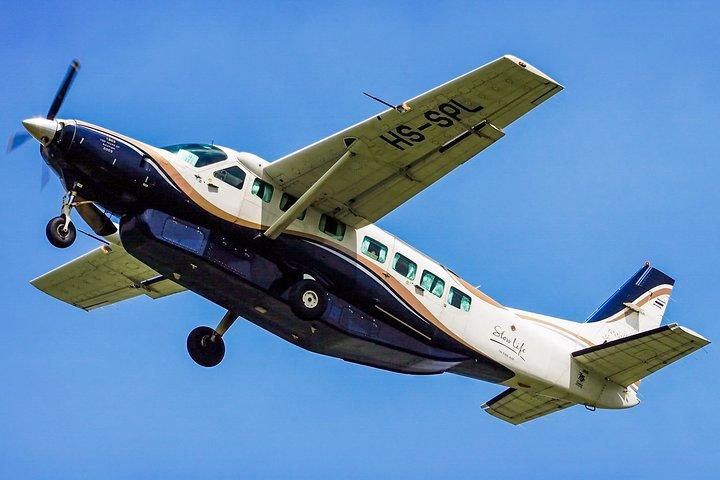 Airplane Transfer between Colombo Airport (CMB) and Anuradhapura Airport (ACJ)