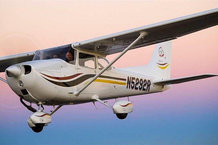 Airplane Transfer between Colombo Airport (CMB) and Katukurunda Airport (KTY)