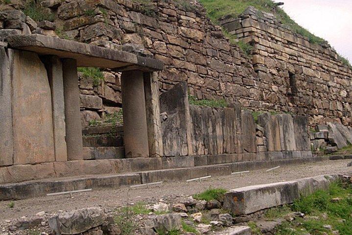 From Huaraz: Chavín de Huantar fullday tour