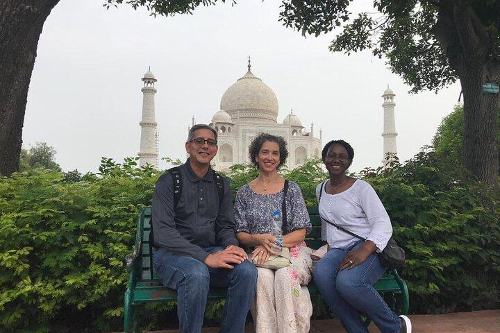 Local Agra Tour : Taj Mahal With Agra Fort & Fatehpur Sikri