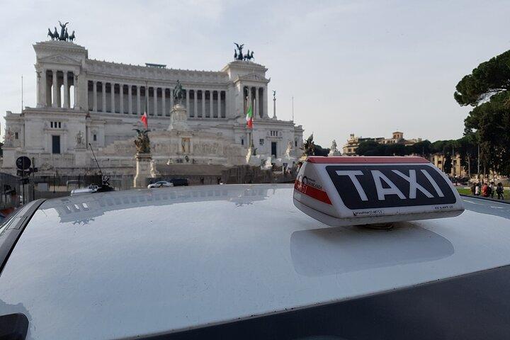 Rome by Night: Taxi City Tour