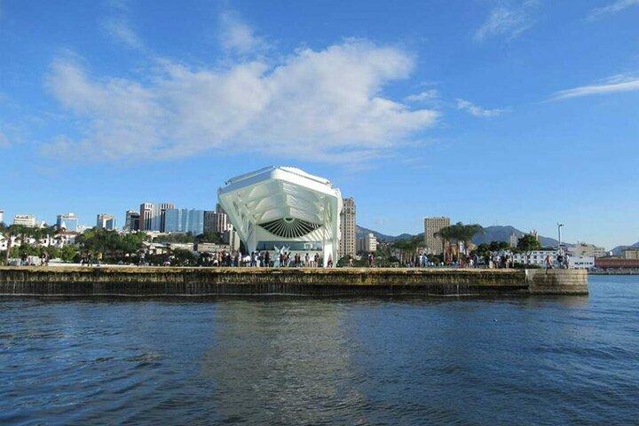 Guanabara Bay Catamaran Tour in Rio de Janeiro with Transfer