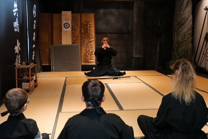 Ninja Lesson in Tokyo – 1 Hour Hands-On with Japanese Master