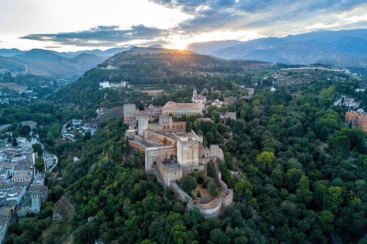 Alhambra&Generalife, Albaicín & Sacromonte Private Tour