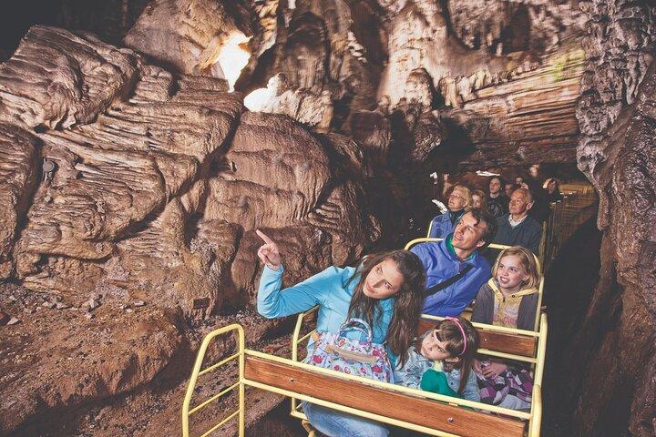 Ljubljana, Postojna Cave and Predjama Castle Day Tour from Zagreb