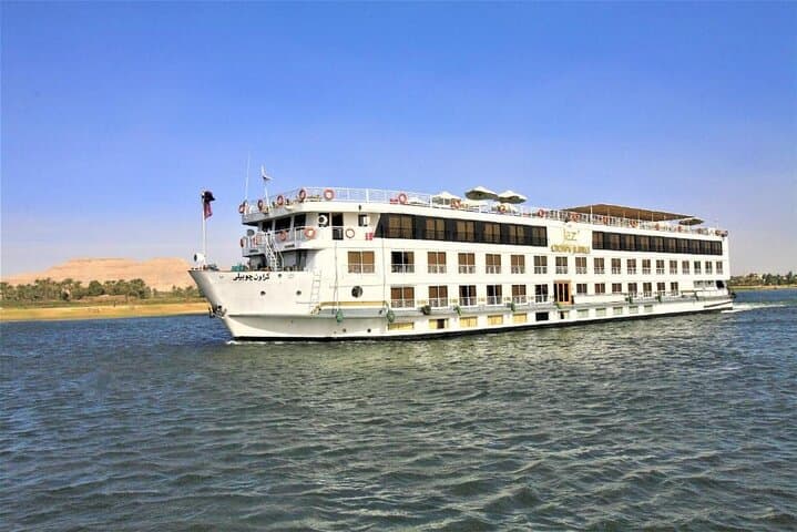 4 nights nile cruise from Luxor , visit abu simbel temple & Hot Air balloon