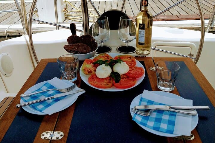 Sailing Sorrento Coast Therapy