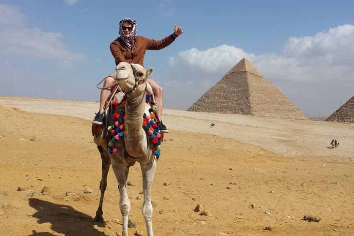Private DayTour to Giza pyramids with Camel riding Plus Egyptian Museum