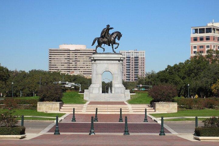 Awesome Scavenger Hunt: Houston's Museum District