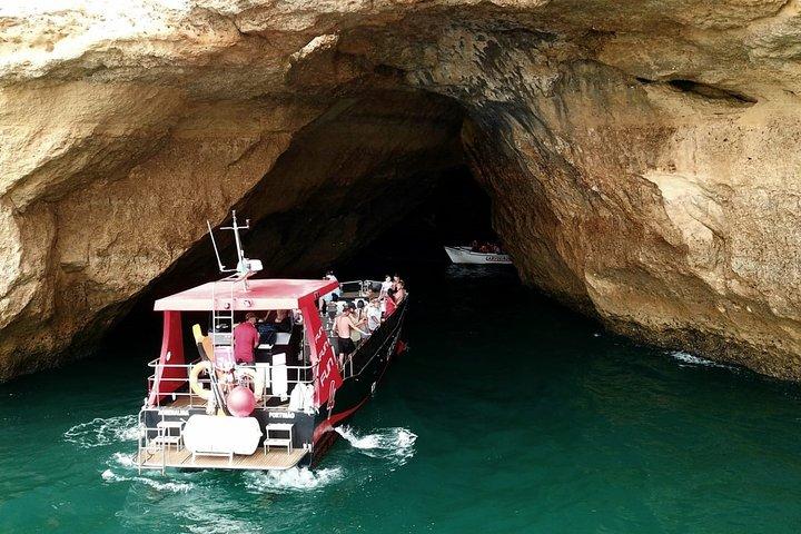 Catamaran Tour to Benagil Caves