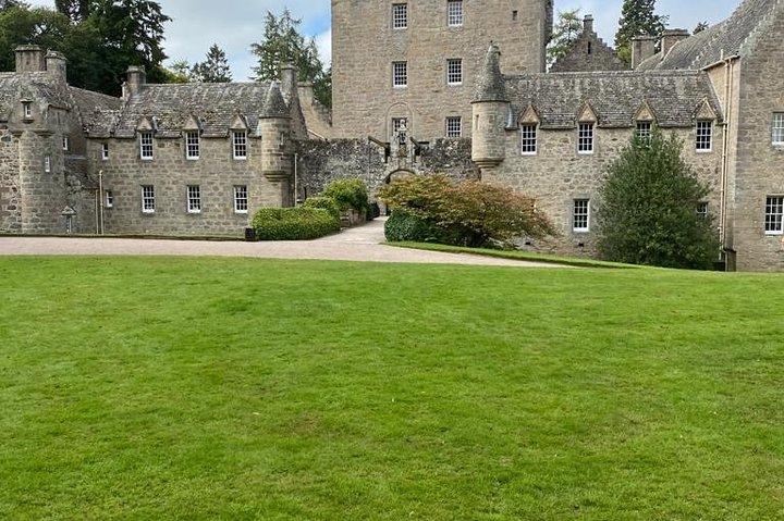 Loch Ness,Culloden Battlefield,Cawdor Castle & Much More From Inverness City