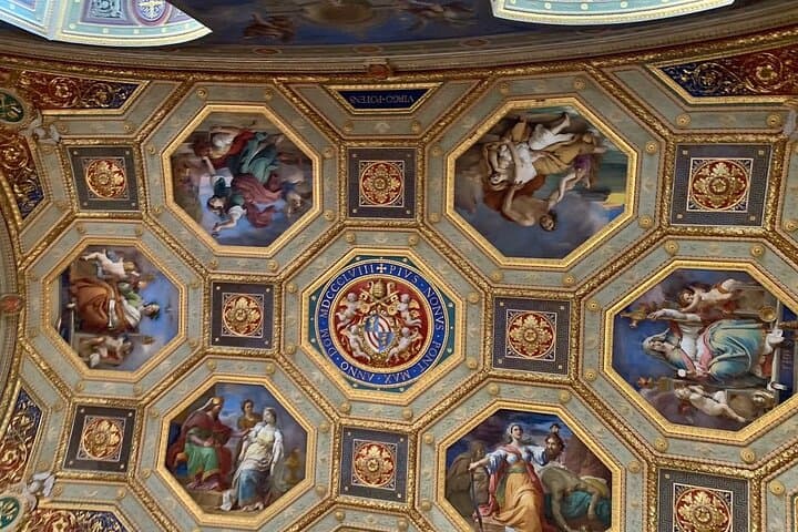 Vatican Museums and Sistine Chapel Tour with optional Audioguide