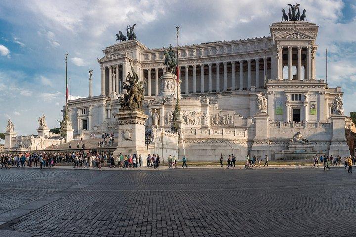 What Emperor Hadrian Lost: A Self-Guided Audio Tour of Ancient Rome