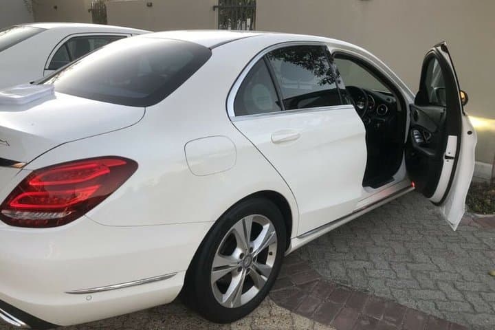 Full-Day Cape Town Private Transfers and Chauffeur Services