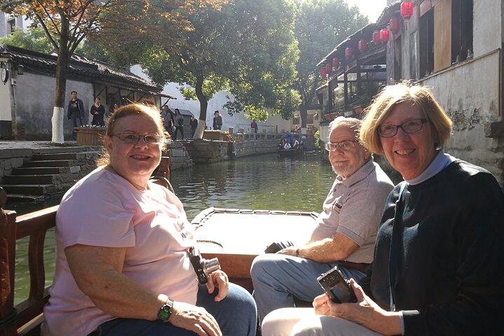 Tongli Water Town Private Day Trip from Shanghai with Tuisi Garden and Boat Ride