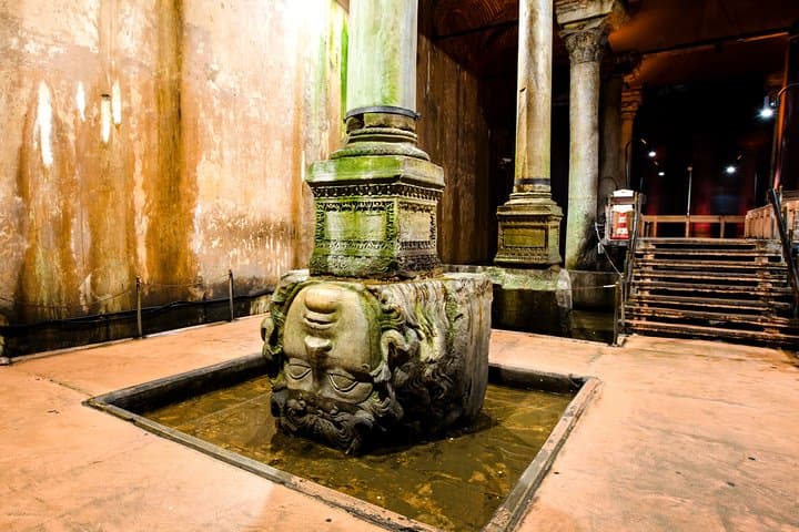 Topkapi Palace, Harem & Basilica Cistern Guided Walking Tour
