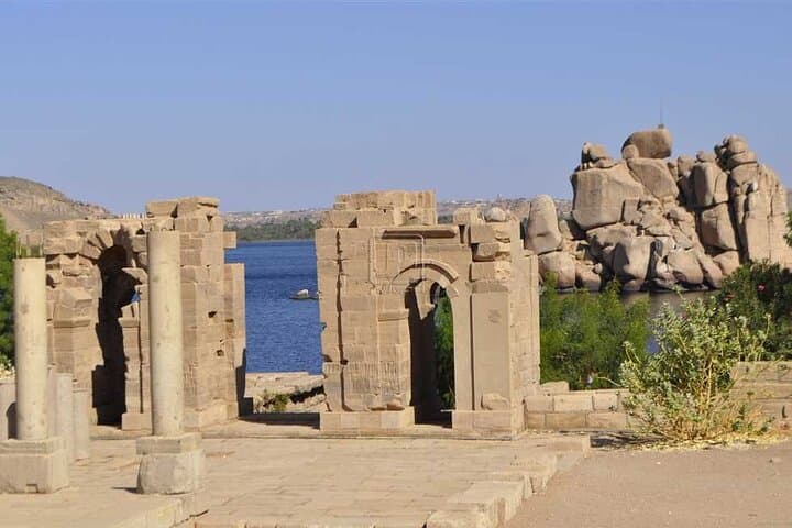 4 Days Dahabiya Nile Cruise from Aswan to Luxor