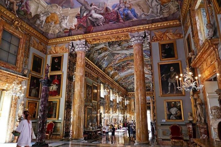 The Colonna Palace Walking Tour