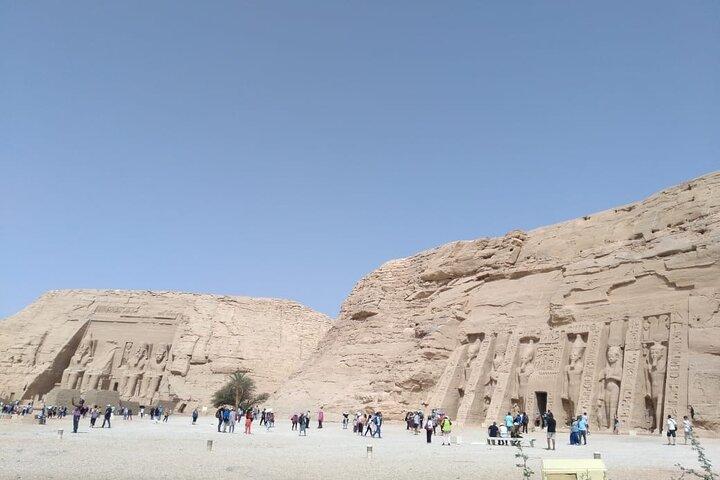 Best 4 Nights Nile Cruise from Luxor to Aswan by plane from Cairo