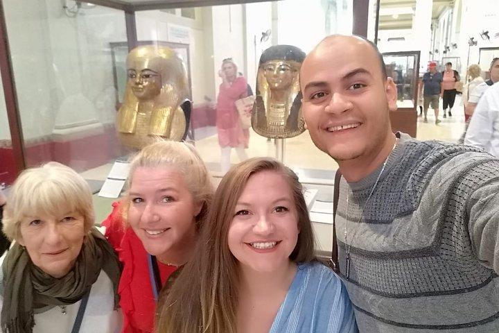 8-Hour Private tour Giza Pyramids, Egyptian Museum and Giza Bazaar