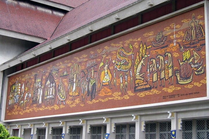 Malaysia National Museum with Kuala Lumpur City Famous Landmarks