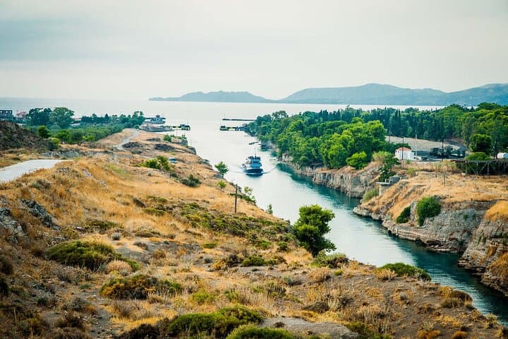 Private Tour Corinth, Cog Railway Trip, Cave of Lakes, Kalavryta