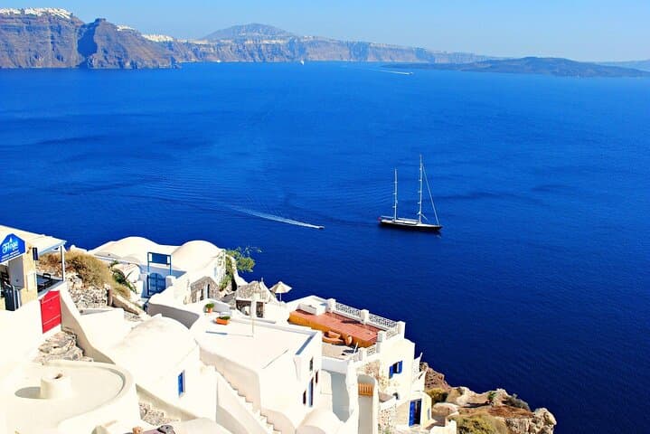 3 Day Private Tour in Santorini & Mykonos at the Best of Cyclades