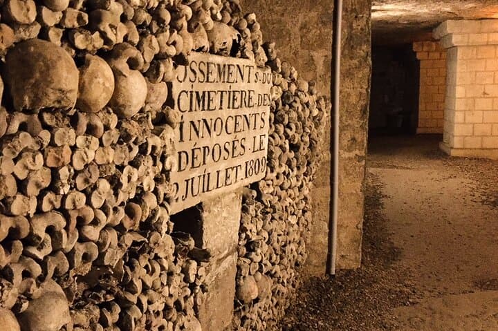 Catacombs of Paris Small Group Restricted Access Tour