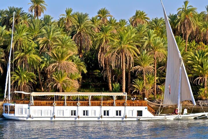 3 Days Dahabiya Nile Cruise from Aswan to Luxor
