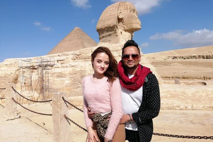Private Full-Day Tour Giza Pyramids,Sphinx,Memphis, and Saqqara