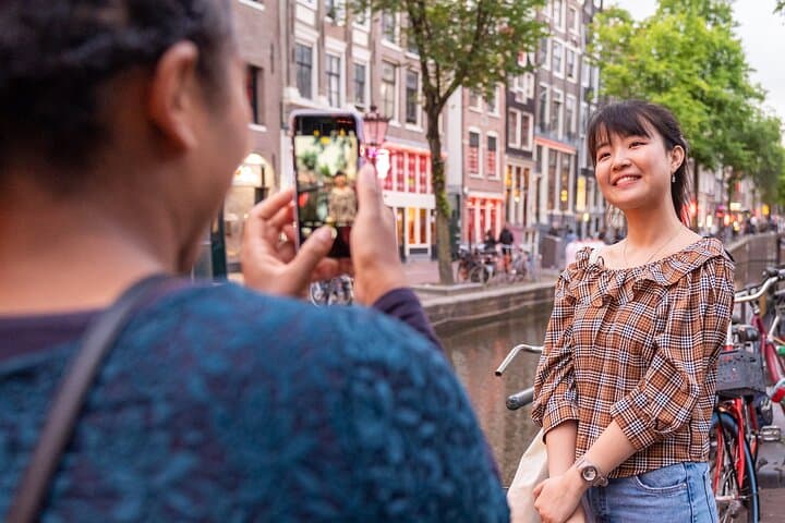 Amsterdam Red Light District Walking Tour in EN/DE/IT/ES/FR