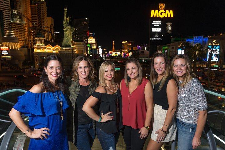 Private Strip Walking Tour with Professional Photographer