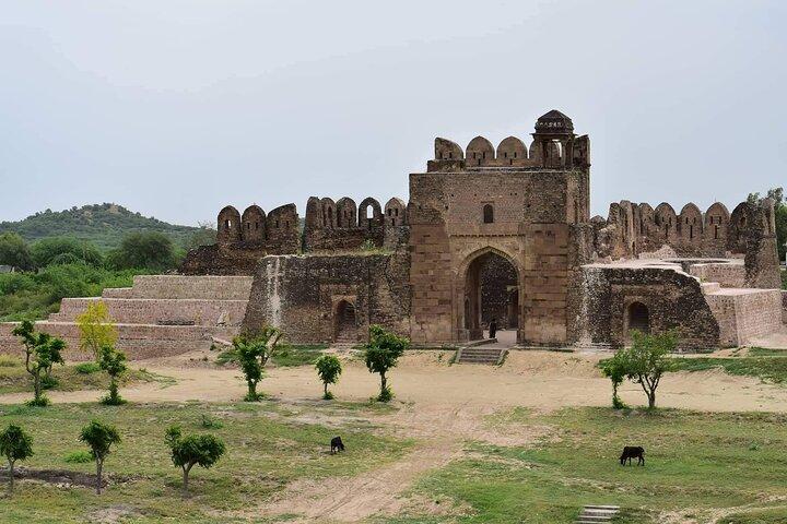 From Islamabad: Full Day Rohtas Fort (UNESCO Heritage Sight ) Guided Trip