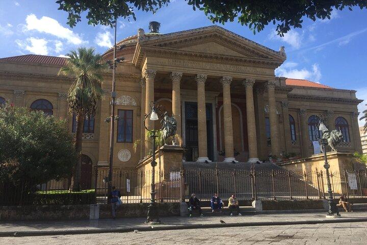Markets and Monuments: Walking Tour in the Center of Palermo