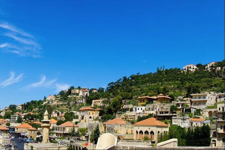 Private Tour to Beiteddine, Deir El Qamar and Cedars from Beirut