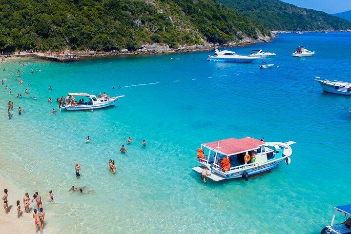 Boat Tour in Arraial do Cabo from Buzios with Lunch