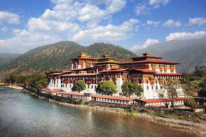 Discover Bhutan 4 Nights: Thimphu, Punakha, Paro & Tiger’s Nest
