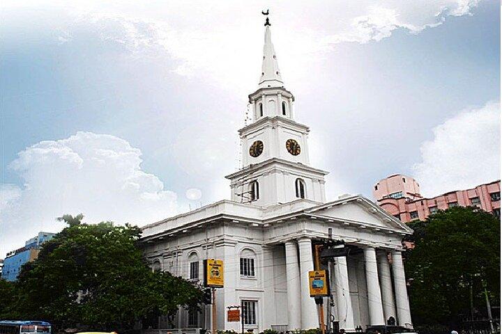 The Second City of Empire: A Kolkata Heritage Walking Tour with Private Transfer