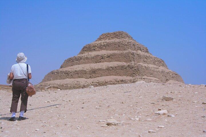 Private Pyramids of Giza and Memphis Full-Day Tour