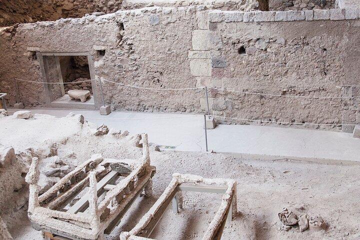 Private Tour: Santorini Highlights with Akrotiri