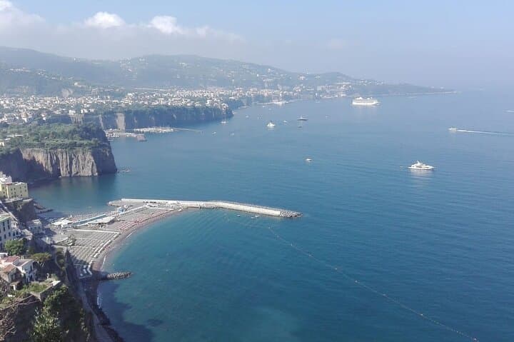 Transfer from Naples to Amalfi with a 2hr stop at Pompeii (1-8 PAX)