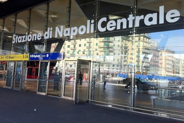 Private Transfer Naples Airport (NAP) /Train Station to Sorrento
