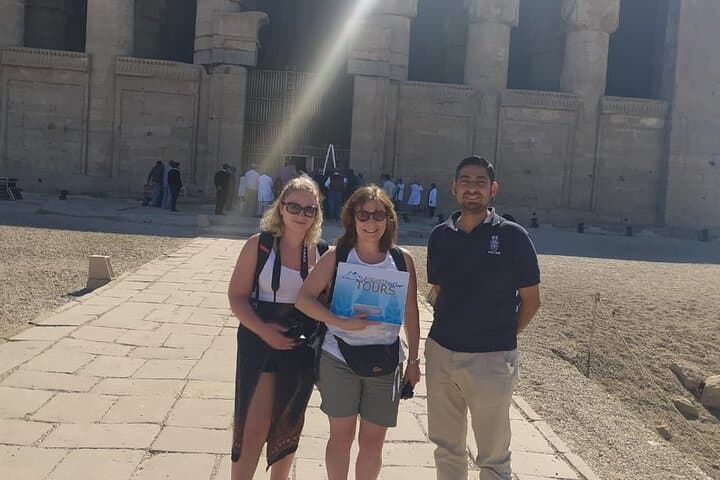 Private Half Day Tour to Visit East Bank Karnak & Luxor temple