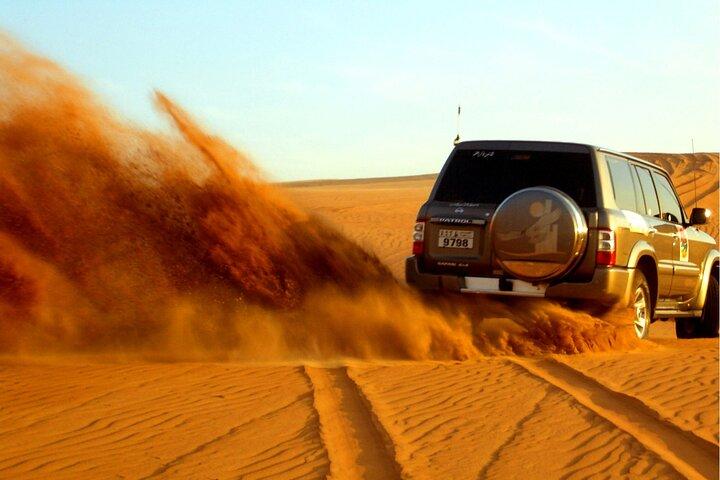 Dubai Private 4x4 Evening Desert Safari BBQ Dinner Bedouin Camp