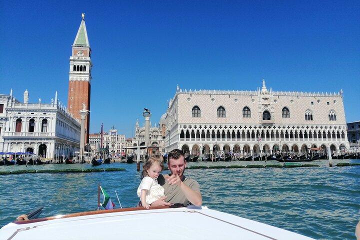 Private Boat Experience: Discover Venice from the Water