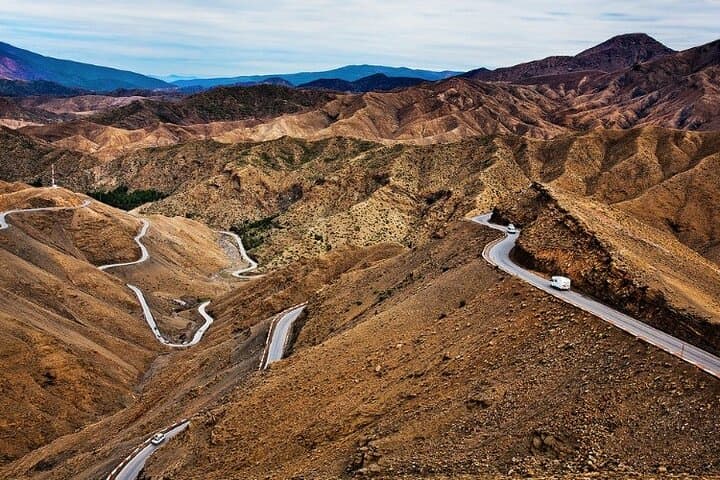 Marrakech-to-Fes: 3 Days-Tour-via-Merzouga-Desert-&-Camel-Trek